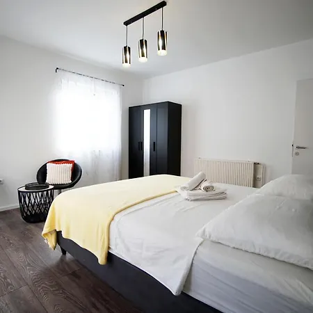 Apartment A&n *